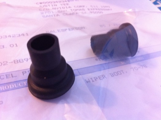 IMG_2606 new 280z wiper boots from MSA