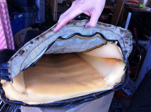 77 280z original drivers seat - open