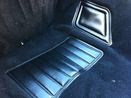 MSA 280z carpet - foot pad close up