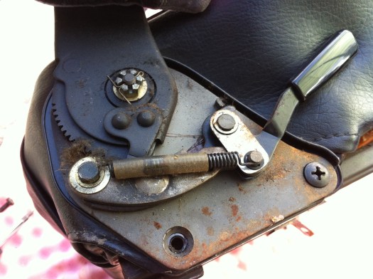 Datsun 280z seat -adjustment mechanism