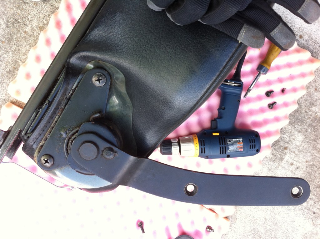 Datsun 280z seat - spring mechanism