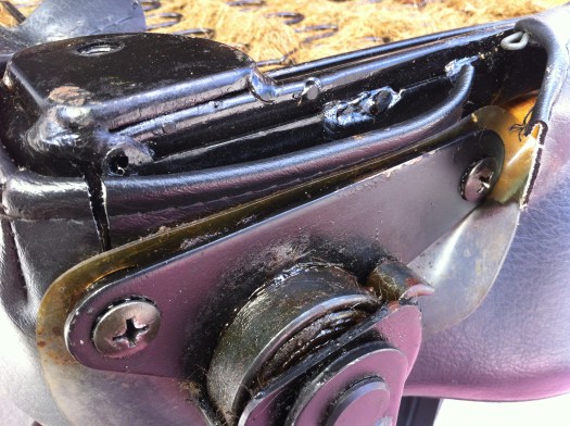 Datsun 280z seat - working around frozen screws