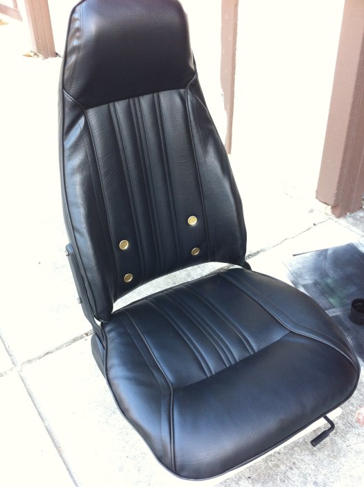 Datsun 280z seat - seat completed