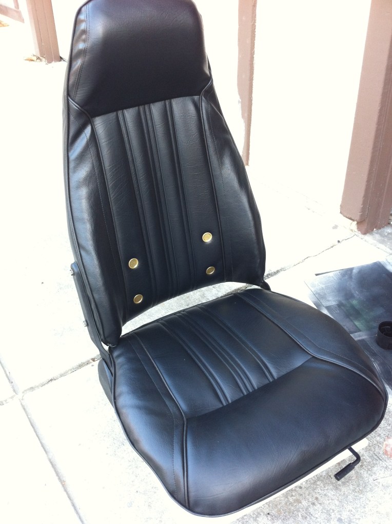 Datsun 280z seat - seat completed