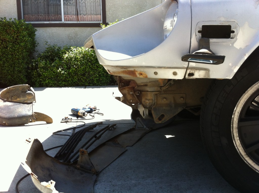Datsun 280z front valance removed