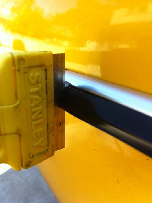 Trimming 280z rubber molding - Daily Datsun