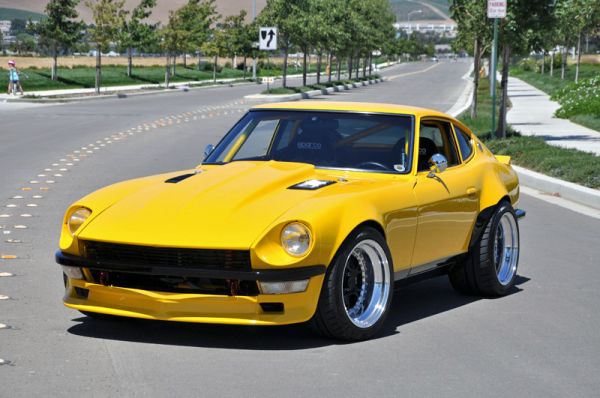 Daily-Datsun-CL-yellow-280z-600hp-121205-1