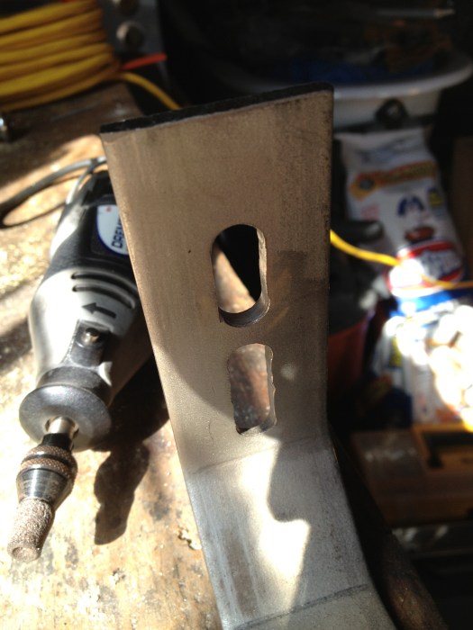 Daily-Datsun-240z-bracket-1