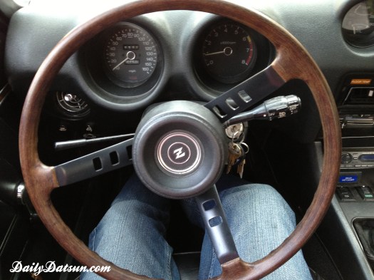 Daily-Datsun-240z-280z-steering-wheel (1)